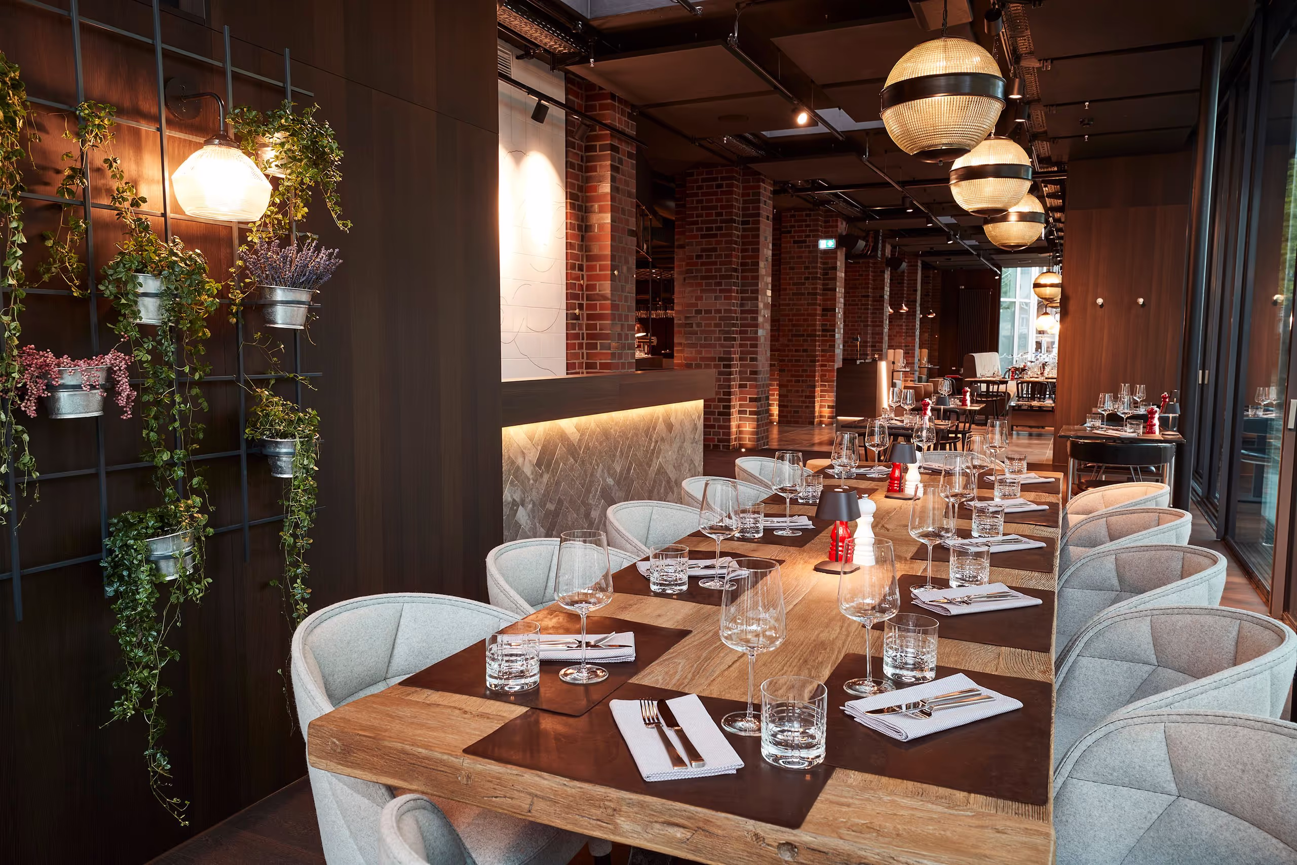 restaurant in citi housing gujranwala